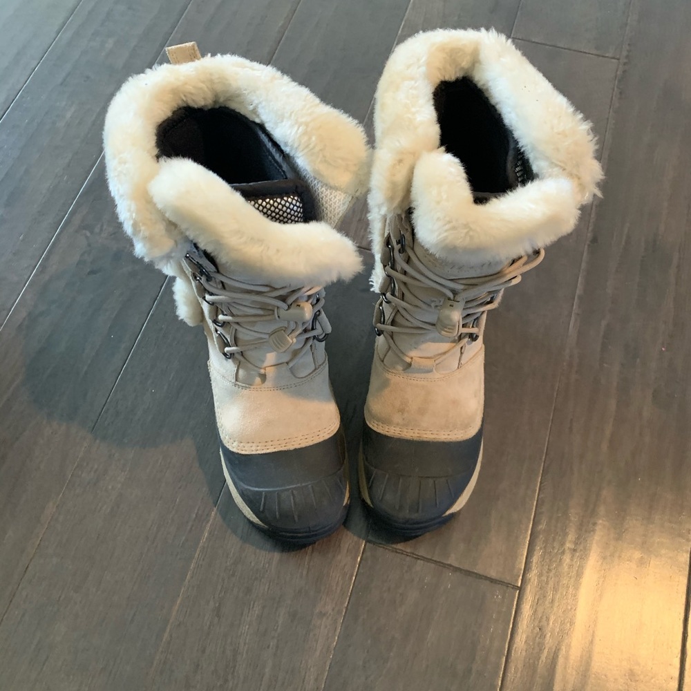 Winter boots